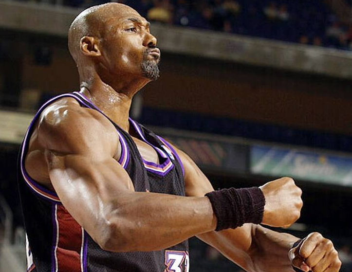 落位右中卫 落位右中卫